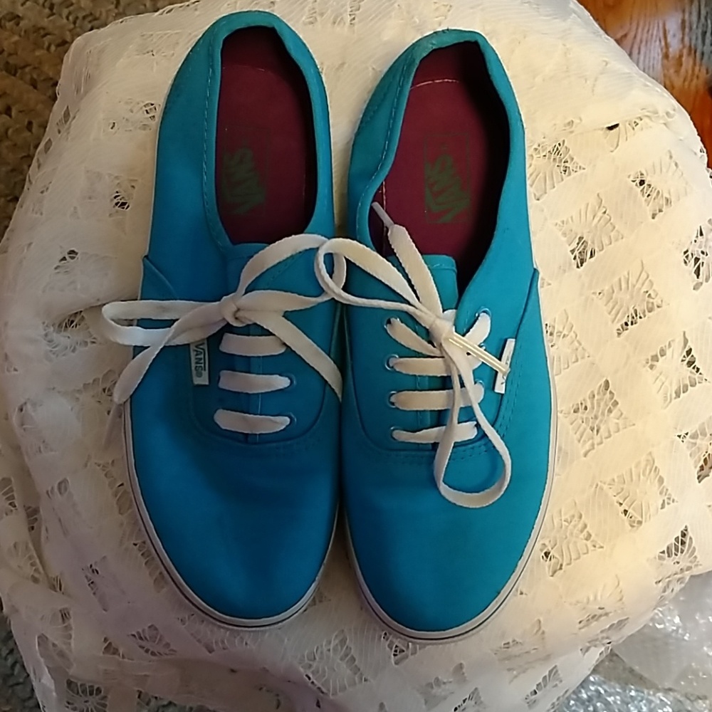 Vans deep aqua sneakers youth Sz 3.5 👟